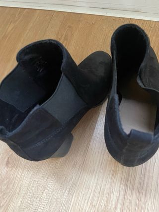 Botines negros tacón 38