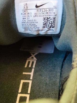 T38.5 - Women´s Nike Free Metcon 6 - vintage green