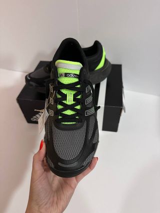 Zapatillas Adidas Adizero Negras y Verdes