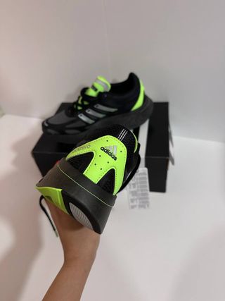 Zapatillas Adidas Adizero Negras y Verdes