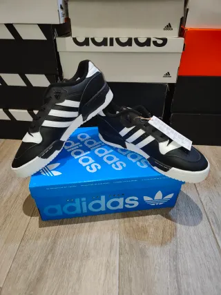 Adidas Rivaley Low Talla 44 sin estrenar