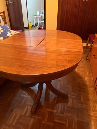 Mesa extensible comedor + 4 sillas