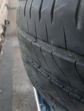 Rueda Michelin Buen Estado. 235/65 R 16 C.