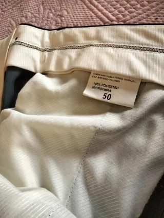 Pantalón de vestir hombre azul verdoso.