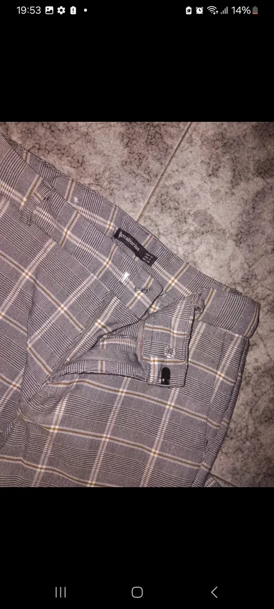 Pantalon traje Stradivarius