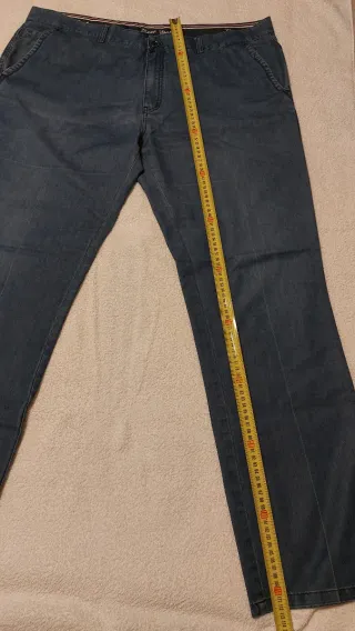 Vaqueros finos hombre