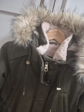 Cazadora Pull&Bear verde mujer