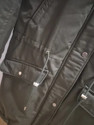 Cazadora Pull&Bear verde mujer