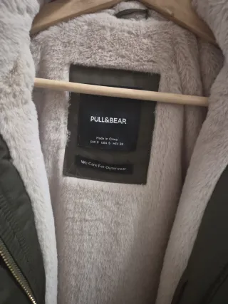 Cazadora Pull&Bear verde mujer