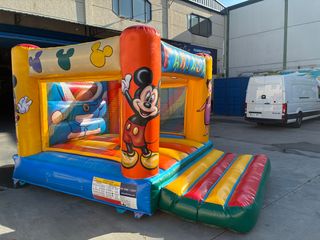 Castillo Hinchable 4x3x2,70