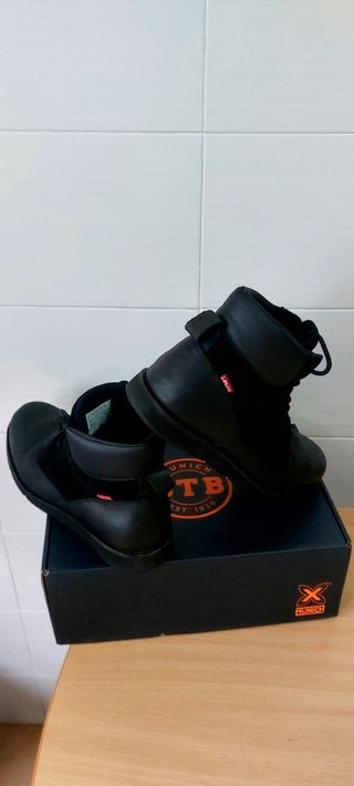 Botas Levis Hombre Negras