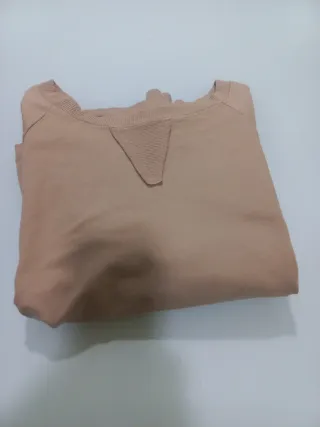 Sudadera beige manga raglán