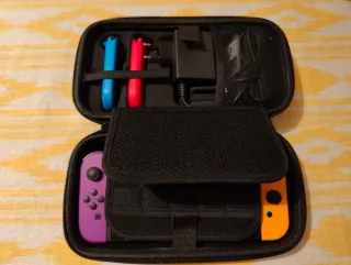 Nintendo Switch Azul/Rojo + Accesorios + juego