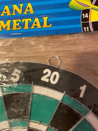 Diana de Dardos Madera y Metal