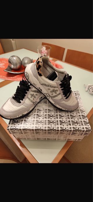 Bambas Premiata blancas grises y leopardo