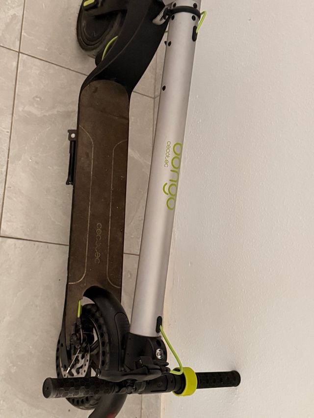 Patinete Eléctrico Cecotec Bongo