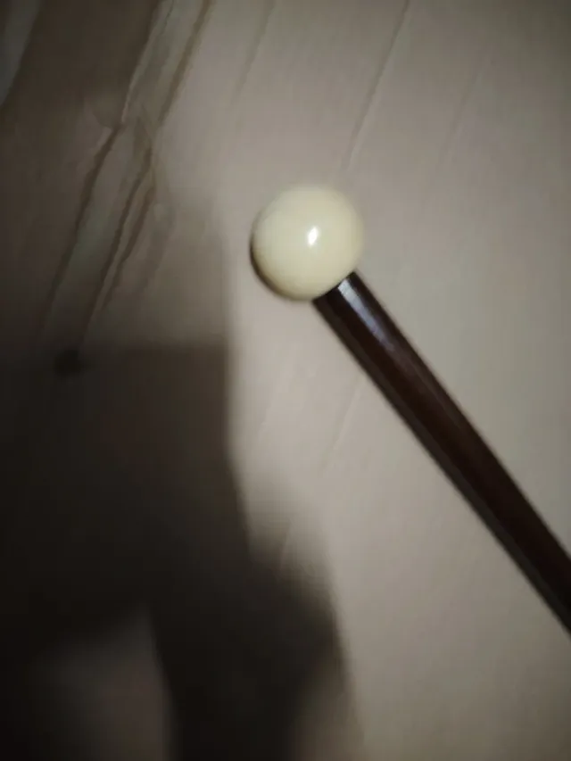 Bastone da passeggio con impugnatura sferica