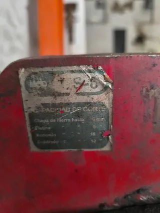 Cizalla manual con pie