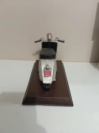 Vespa Decorativa Metálica