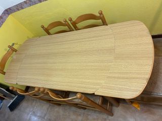 Mesa de cocina con 6 sillas