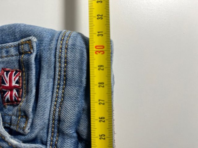 Pantalón vaquero de niño azul  talla 8.