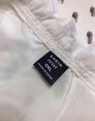 Blusa Shein Curve Nueva