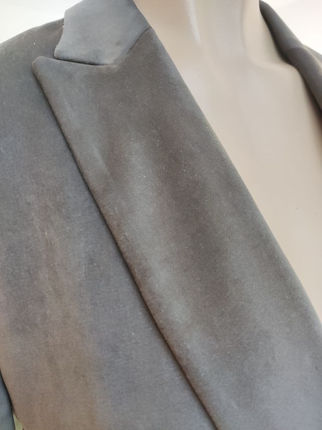 Blazer material tipo melocotón marrón grisáceo