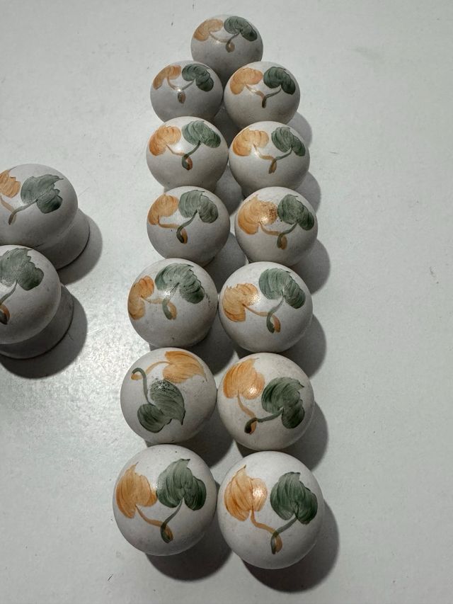 Pomos de Porcelana Pintados a Mano