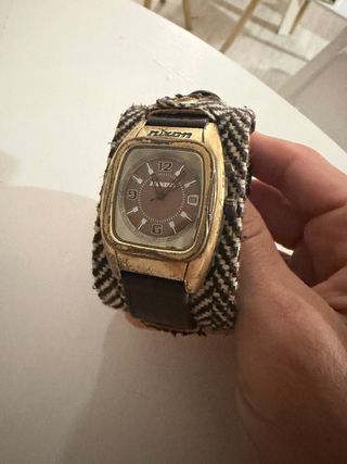 Reloj Nixon Dorado y Marrón
