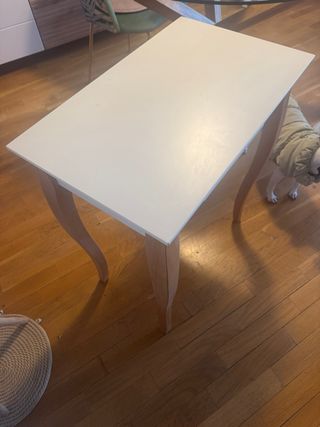 Escritorio blanco con cajón estilo nórdico