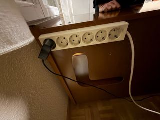 Mesa de oficina - balda teclado, ruedas, cajones.