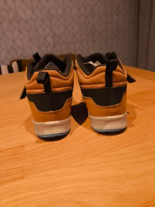 Botas montaña Quechua niño T.34