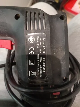 Taladro de percusión 750W