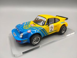 Scalextric Porsche Carrera RS