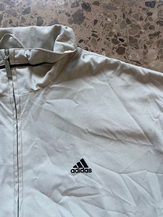Chaqueta cortavientos Adidas vintage 90’s