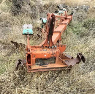 Arado Kverneland 5 vertederas fijas