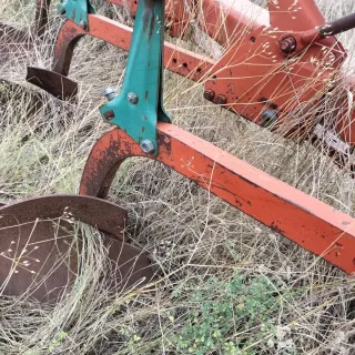 Arado Kverneland 5 vertederas fijas