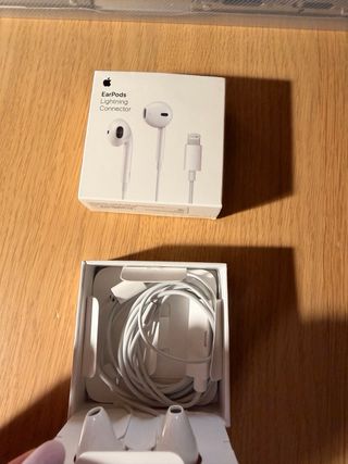 Auriculares Apple EarPods Lightning Blancos