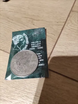 Lote de 31 monedas conmemorativas coleccionables