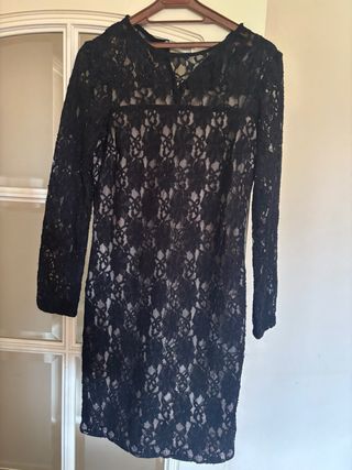 Vestido de encaje negro para fiesta