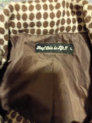 Abrigo corto mujer cuadros beige y marrón