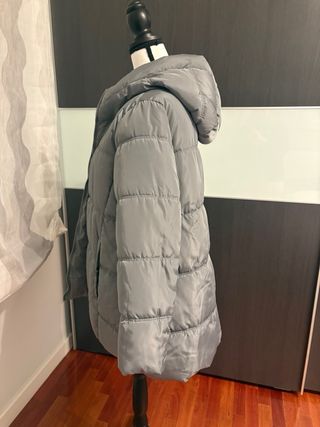 Anorak acolchado Cortefiel gris talla L