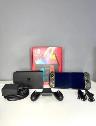 Nintendo Switch OLED - Come nuova + Pacco completo