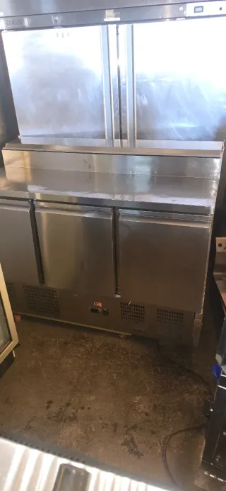 Bajo mostrador refrigerado ensaladero