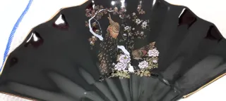 Abanico Decorativo Negro con Pavos Reales