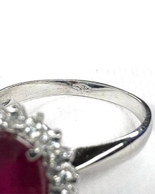 Anillo Oro 18k Rubí y Diamantes 0.36 CT VS/F