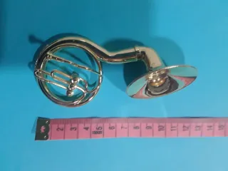 Mini Tuba dorada para Casa de Muñecas