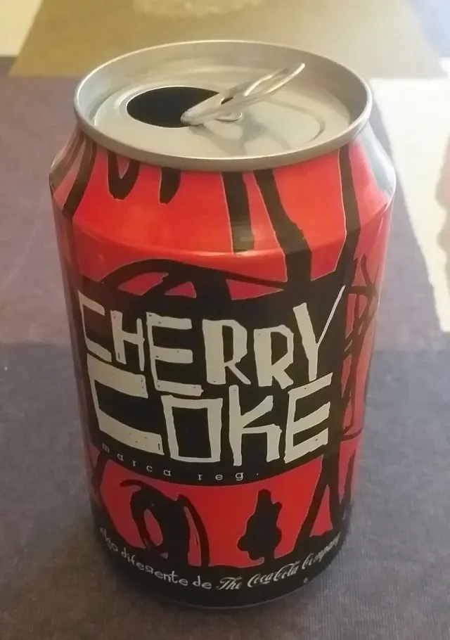 Lata Cherry Coke 1996
