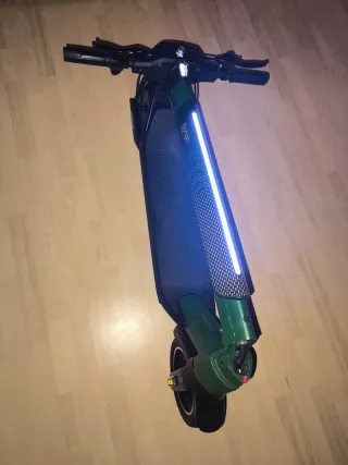 Patinete Eléctrico Verde