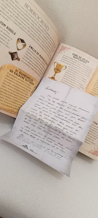 LiBRO J.K. Rowling Wizarding World: artes Oscuras